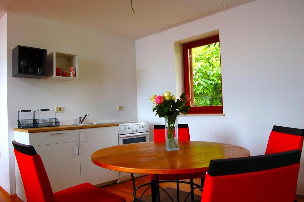 Apartamento Beautiful Street Portoroz Exterior foto